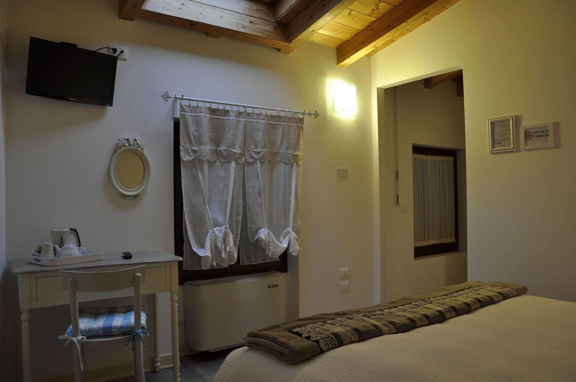 Corsomatteotti62 Bed & Breakfast Brescia Luaran gambar