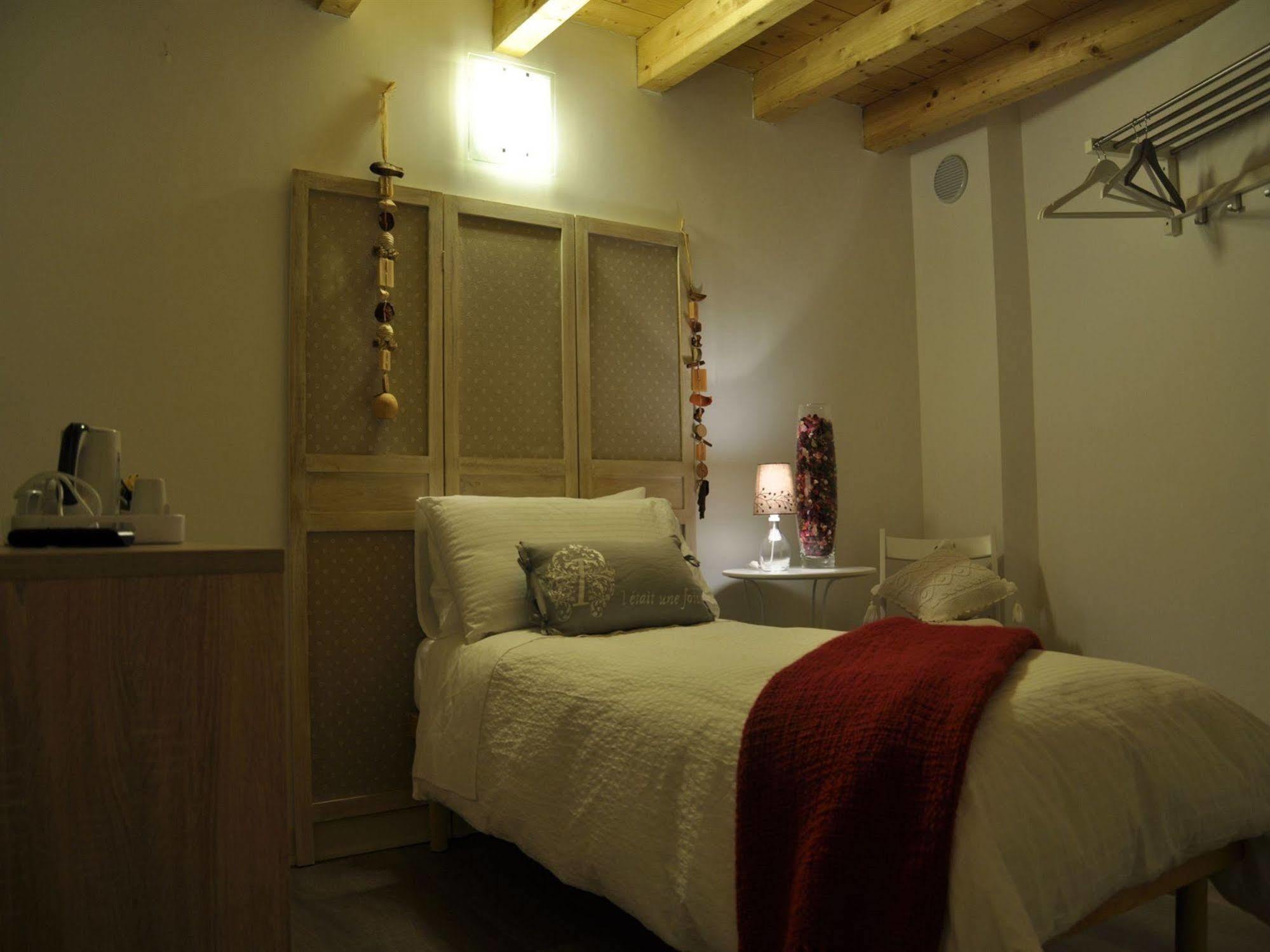 Corsomatteotti62 Bed & Breakfast Brescia Luaran gambar